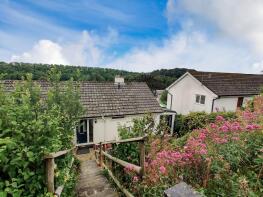 19, Polsue Way, Truro TR2 4BE