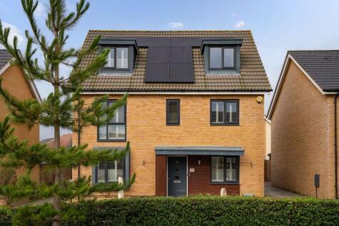 Gladiator Road, Upper Cambourne, CB23