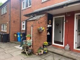 184, Samlesbury Close, Oldham OL2 7DJ