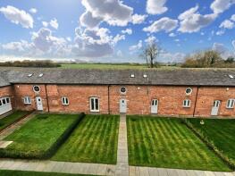 7, Lower Farm Barns, Whitchurch Road, Whitchurch SY13 4AT