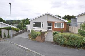11, Bryntywi, Llangunnor, Carmarthen SA31 2NZ