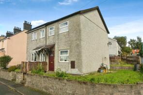 2, Tai Gerddi, Lon Tai Castell, Caernarfon LL55 3UA
