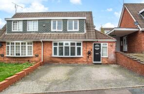 18, Pennine Way, Stourbridge DY8 4LP