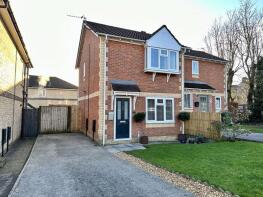 32, Larch Drive, Cross Inn, Pontyclun CF72 8NL