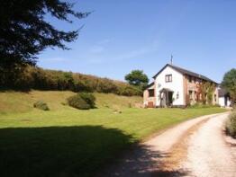 Higher Lake Barn, Road Past Higher Lake House, Woodland, Ashburton TQ13 7LL