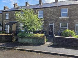 69, Queens Road, Fairfield, Buxton SK17 7ER