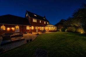 10, Hanningtons Way, Burghfield Common, Reading RG7 3BE