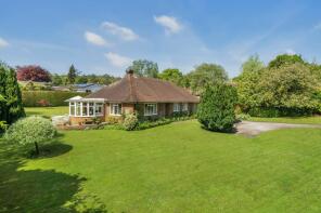 Willow Brook, Old London Road, Coldwaltham RH20 1LF