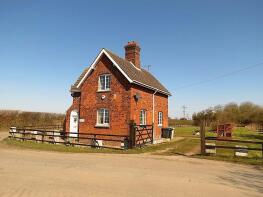 No 8 Crossing Cottage, Bonthorpe Road, Farlesthorpe LN13 9PG