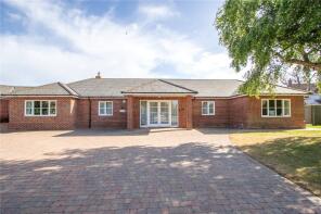 Glovers, St Pauls Close, Aldeburgh IP15 5BQ