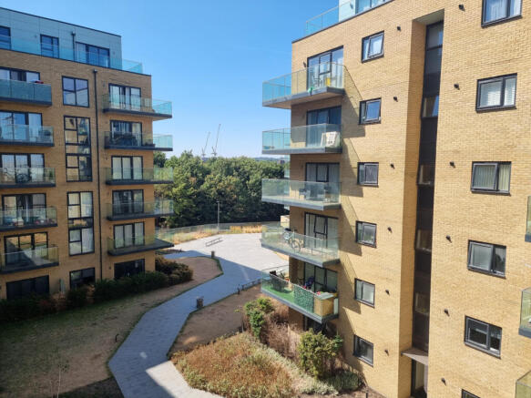 3 Bed Dartford Great Apartment