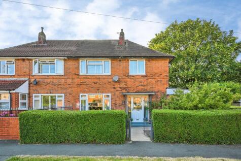 South Parkway, Leeds, LS14