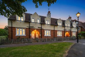 91, Bluecoat Pond, Horsham RH13 0NW