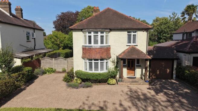 1730048297 - 195 Woodcote Road Wallington, SM6 - 1