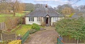 Hillside Cottage, Foxborough Chase, West Hanningfield, Chelmsford CM4 9RA