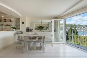 3, Coombe View, Lower Contour Road, Kingswear TQ6 0AR