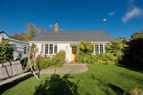 Wayside, Puddington Lane, Puddington, Neston CH64 5SR