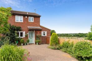9, Springfields Close, Buckingham MK18 2AG