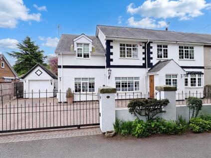 Park Lane, Blaxton, DN9