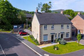 1, Maple Gardens, Govilon, Abergavenny NP7 9BZ