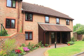 24, Cooper Court, Salisbury Road, Farnborough GU14 7AZ