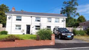 124, Mountain Road, Upper Brynamman, Ammanford SA18 1AN
