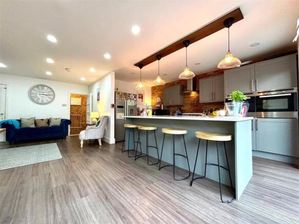 Kitchen Family Room