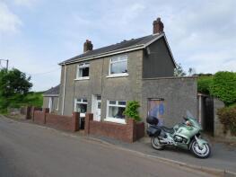 23 Ty Hapus, Heol Llansaint, Ferryside SA17 5YP