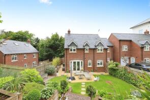 2, Hillside, Mount Lane, Stourbridge DY9 9PQ