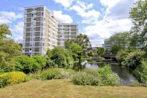 50, Denham Lodge, Oxford Road, New Denham, Uxbridge UB9 4AB
