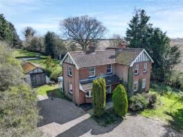 Hillside, London Road, Halesworth IP19 9NQ