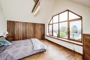 Oakfield House, Wern Olau, Cilfrew SA10 8LX