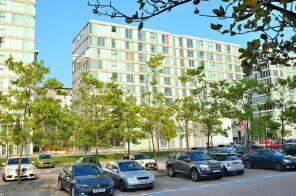 62, 503 Carnegie House, Witan Gate East, Central Milton Keynes, Milton Keynes MK9 2DB