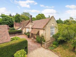 Monk House, Limes Close, Bramshott, Liphook GU30 7SL