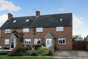 64, Rochester Way, Banbury OX17 3JX