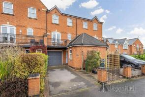 18, Shaftesbury Avenue, Nottingham NG12 2NH