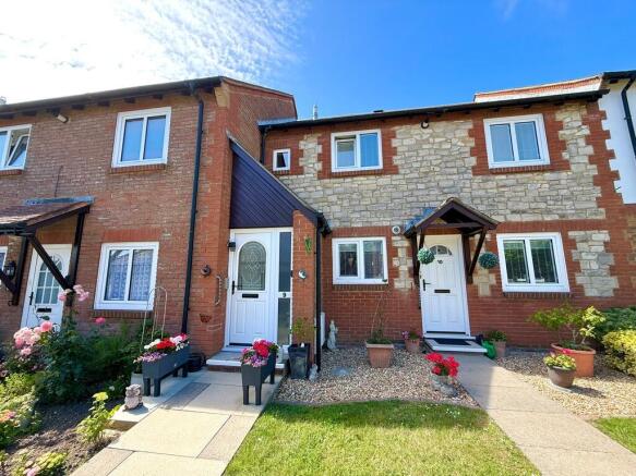 9 Barton Court Fr...