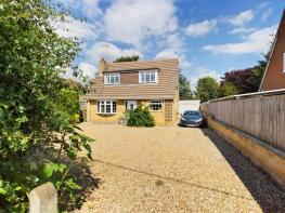 27 Flora Magna, Stow Road, King's Lynn PE34 3BT