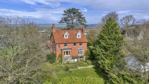 Substantial Victorian House in elevated location in Glastonbury