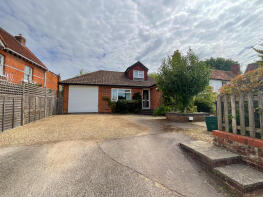 Mallowry, Mead Lane, Upper Basildon, Reading RG8 8LS