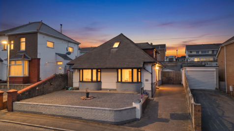 Newbridge Road, Pontllanfraith, Blackwood, NP12 2LD