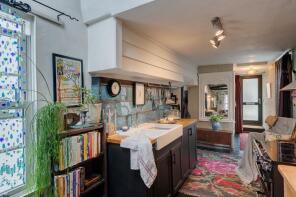 11, Browns Hill, Dartmouth TQ6 9NU