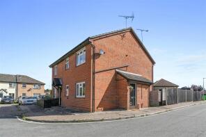 14, Nash Close, Manningtree CO11 2LE