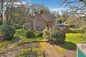Briarscombe, West Hill Road, West Hill EX11 1TU