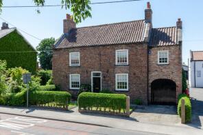 Primrose Hill, Main Street, York YO30 1AA