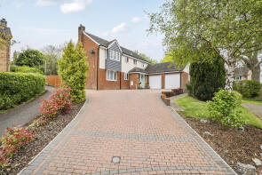 6, Oakapple Close, Wanborough, Swindon SN4 0EW