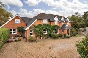 Hall Lodge, Swan Street, Tenterden TN30 7PP