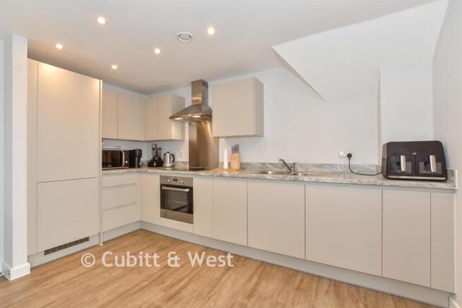 Lounge/Kitchen