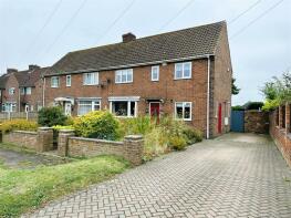 10, Chapelfields, Cliffe YO8 6NW