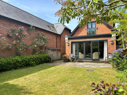 Stiles Yard, Alresford, SO24